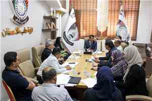 مجلس طب الأسنان بجامعة عدن يناقش تطوير العملية التعليمية