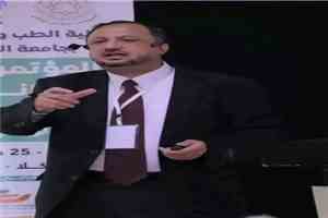 ​رئيس اللجنة العلمية لمؤتمر الجهاز الهضمي بالمكلا يهنئ بنجاحه ويُعلن الفائز بجائزة أفضل بحث