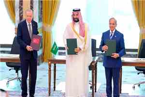 اجتماع عسكري عاجل بين السعودية وتركيا وباكستان لبحث مساندة المملكة