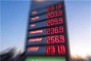 تحذيرات أوروبية من أقسى شتاء منذ 2022 بسبب ارتفاع أسعار الديزل