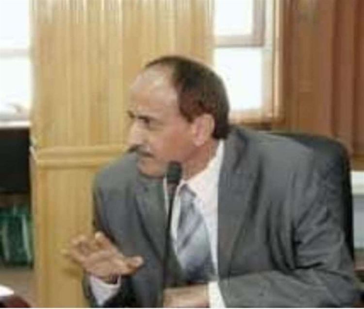 مدير تربية خنفر يعزي بوفاة الدكتور فضل امطلي