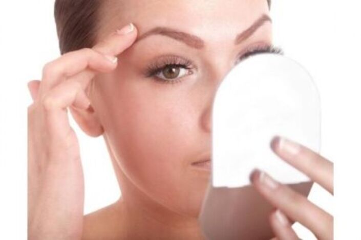 تغلَّبي على عيوب وجهك بالمكياج