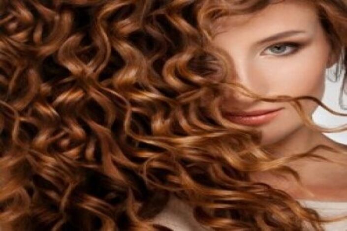 العناية بالشعر الجاف في خمس خطوات بسيطة