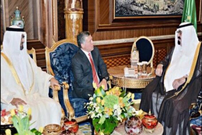 قمة ثلاثية سعودية أردنية إماراتية في جدة