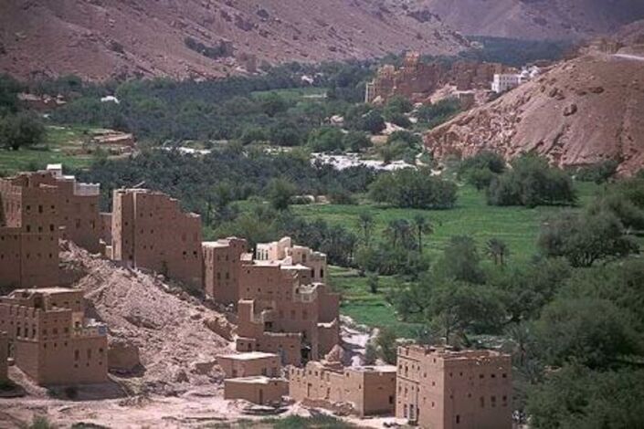 مناقشة التحضيرات لانعقاد الدورة الانتخابية للجان النقابية  بالمؤسسة  المحلية للمياه بوادي حضرموت