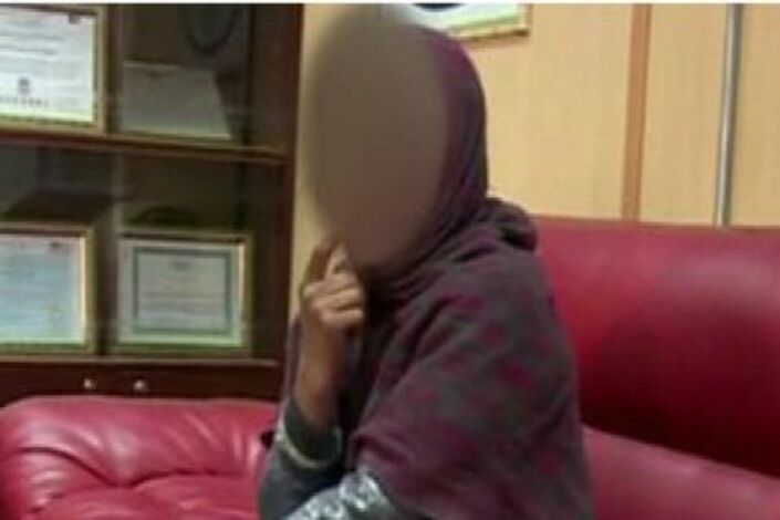 فتاة أفغانية تكشف إجبار أسرتها لها على (لبس حزام ناسف)