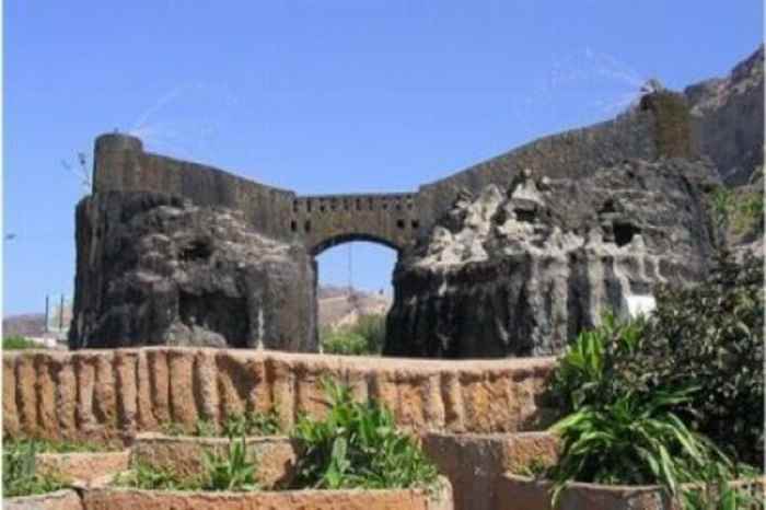 بدأ دورة تدريبية حول مهارات العرض والالقاء للمدربين بعدن