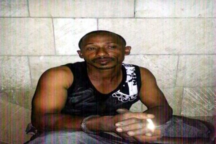 تقرير :(صاحب السيكل الأحمر) الرجل الذي اشعل حضرموت وخطف ( الأضواء )