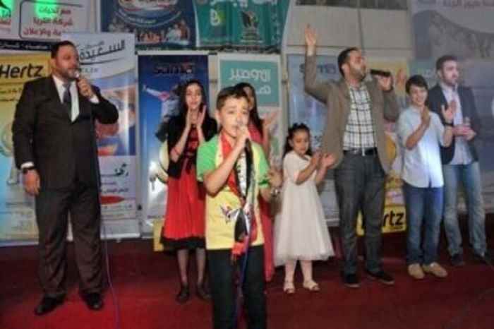 نجوم طيور الجنة يغادرون صنعاء