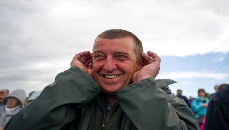 لغز الأصوات العالية وارتباطها بفقدان السمع