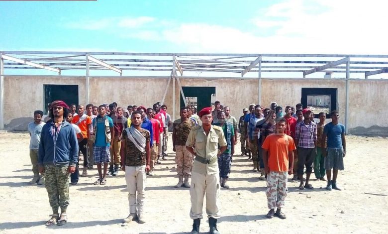 (عدن الغد) في معسكر الشهيد الكعبي.. قائد كتيبة زايد (قوات النخبة الجنوبية) المقدم أحمد بامدحن: كتيبتنا قلبت موازين الحرب ونتمنى من الحكومة الوفاء بوعودها