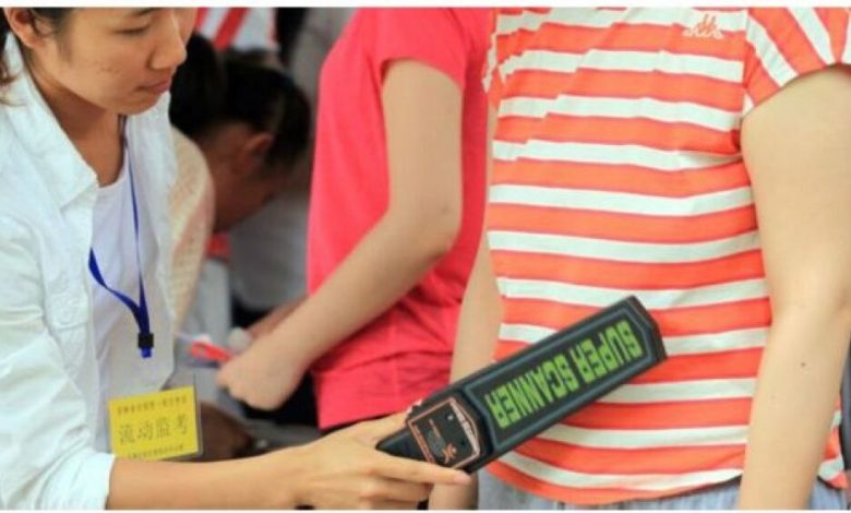 معاناة امتحانات الثانوية ووسائل الغش، من الصين إلى العالم العربي