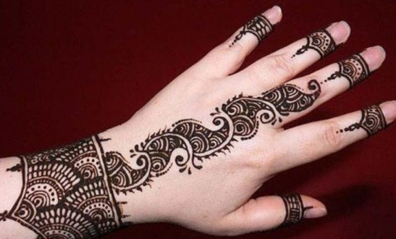 مادة سامة في الحناء قتلت 58 امرأة وأصابت 103