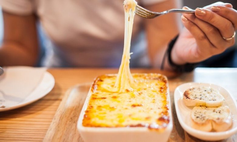 تعرف على سر "الموزاريلا" والجبن السائل والطعم اللذيذ