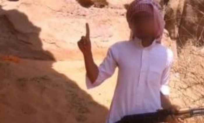 إعدام السعودي الداعشي المعروف بـ”تكفى يا سعد”