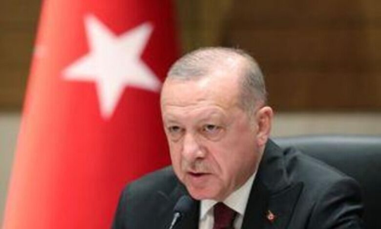 أردوغان يطالب القوات السورية في إدلب بالانسحاب إلى ما وراء مواقع المراقبة التركية