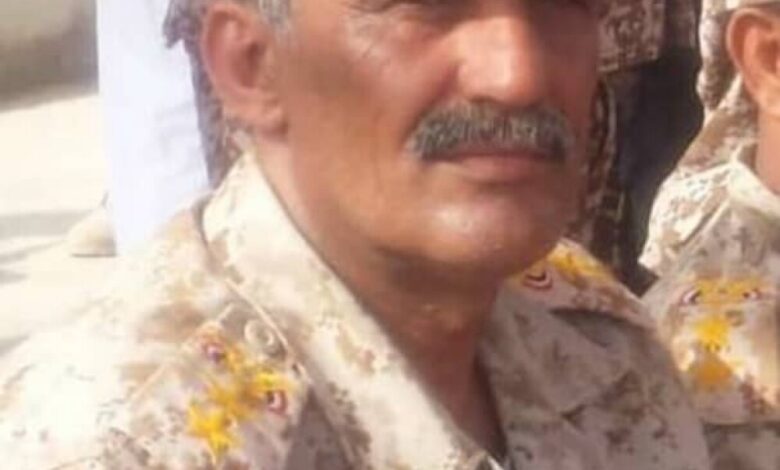 قائد الحزام الأمني قطاع موديه يعزي آل الشقي في وفاة العقيد/محمد الشقي،