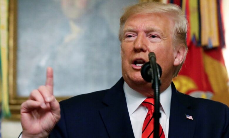 استهجان واسع لمقترح الرئيس الأميركي بحقن مرضى كورونا بالمطهرات.