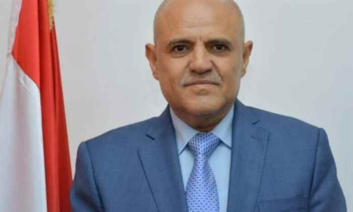 محافظ تعز يعزي في وفاة القاضي محمد الشغدري رئيس محكمة الاموال العامة بتعز