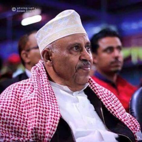 الفنان" أيوب طارش عبسي" يرد على ادعاءات مؤسسة 13 يوليو... بيان