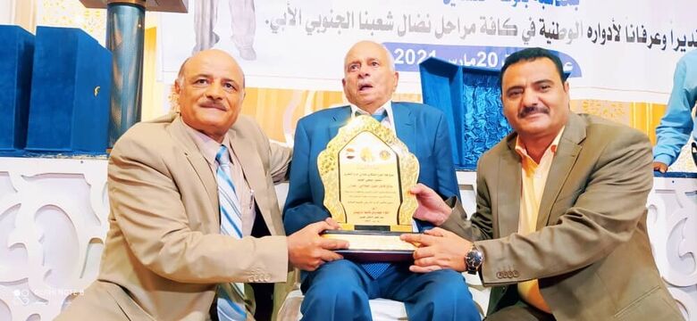 تواضع الكبار   (من وقائع تكريم "عمران"..الفدائي والإنسان)