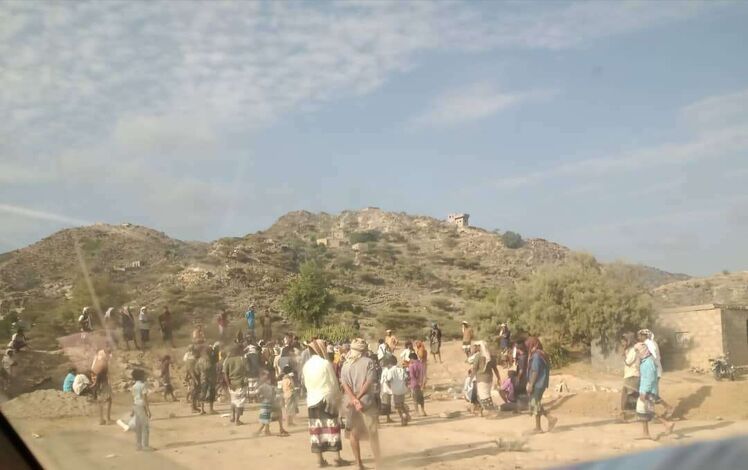 في موكب جنائزي مهيب .. قبائل الصبيحة تشيع الشهيد صالح سالم العطري