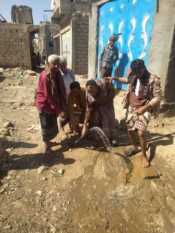 مدير عام طورالباحة يفتتح مشروع مياه مركز عاصمة المديرية بعد توقف دام لأكثر من 12 عام.