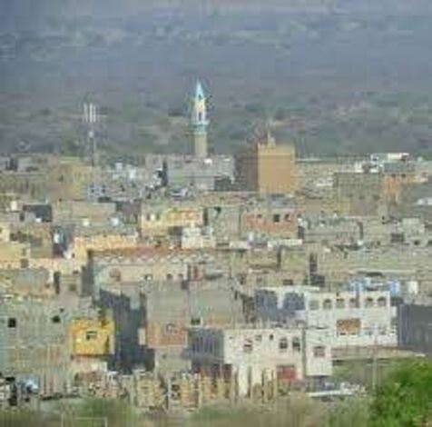 اهالي منطقة جحين بمديرية لودر يناشدون اللواء عيدروس الزبيدي